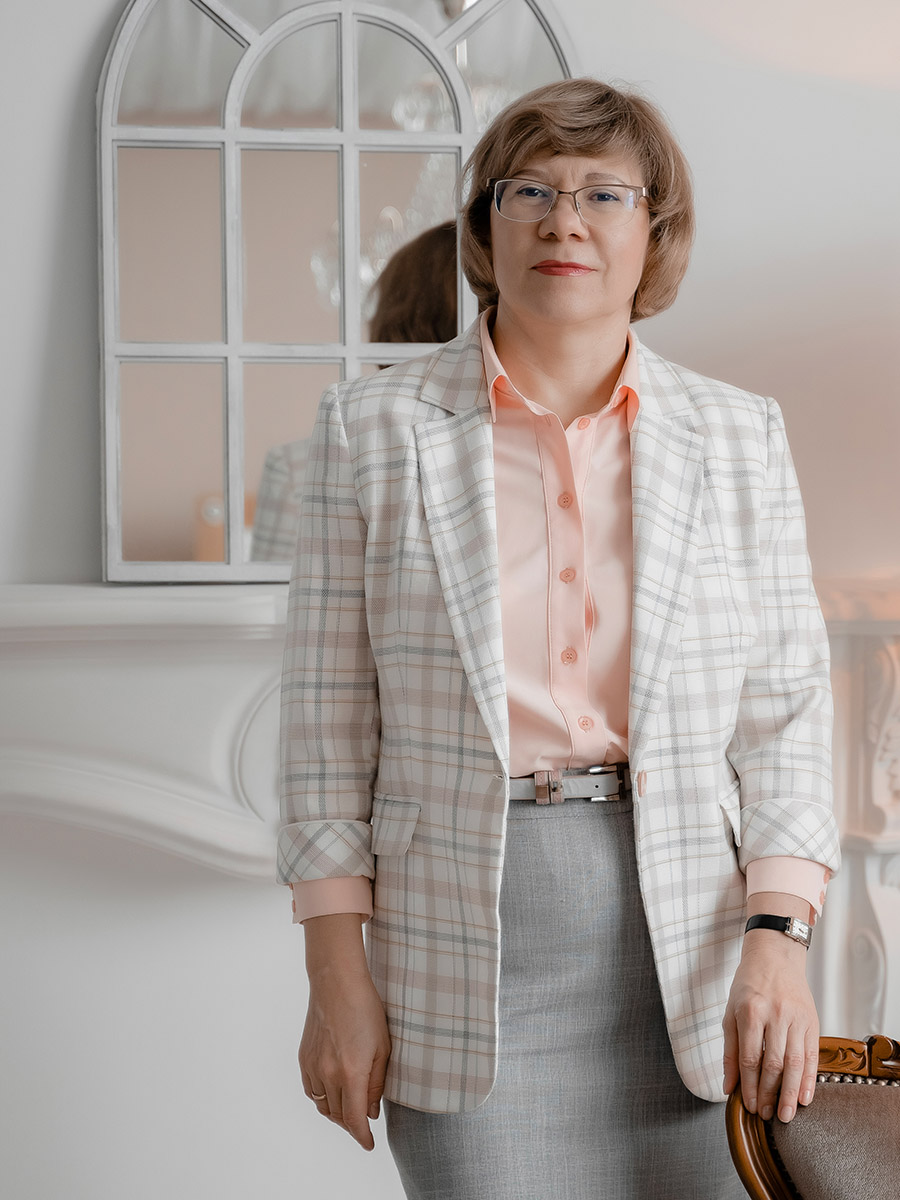 Людмила Хмелева